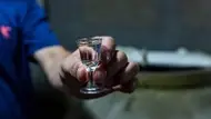 У Росії рекордно подорожчала горілка, водночас зросли продажі антипохмільних засобів.