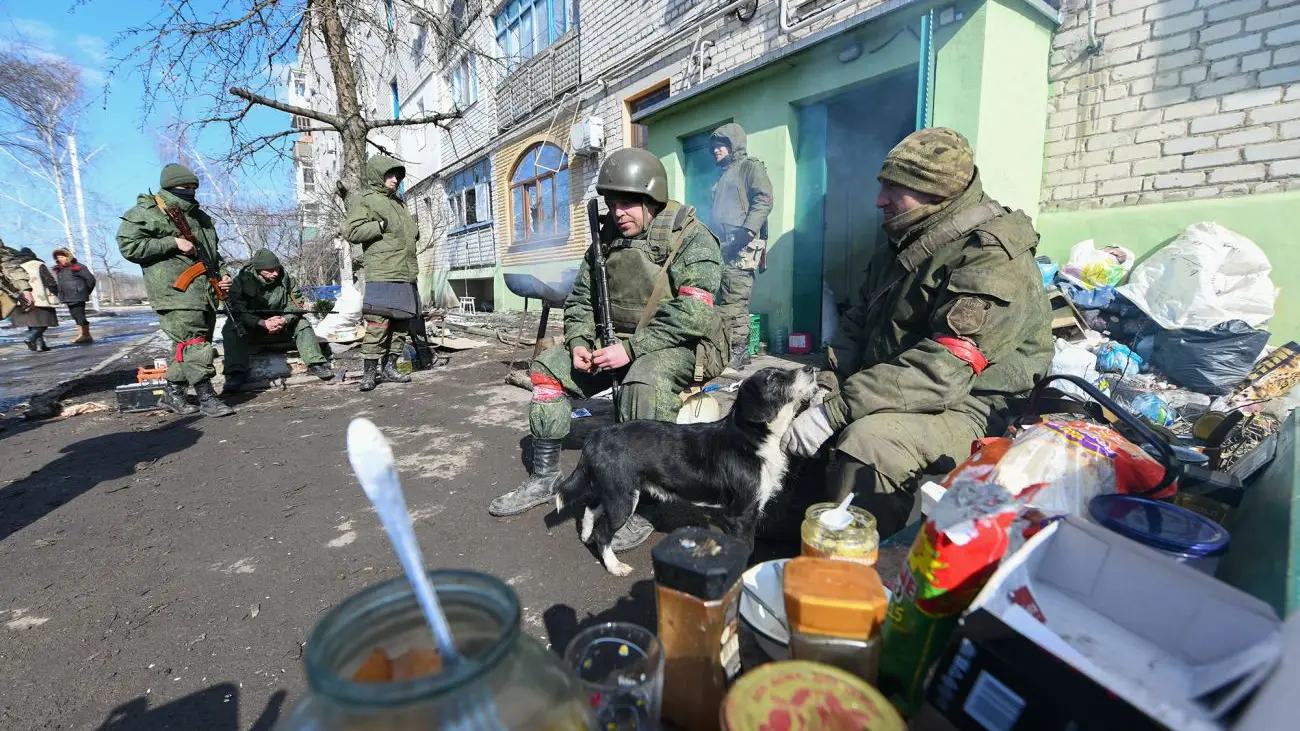 Окупанти влаштували «полювання» на людей із посилками на захопленій Луганщині
