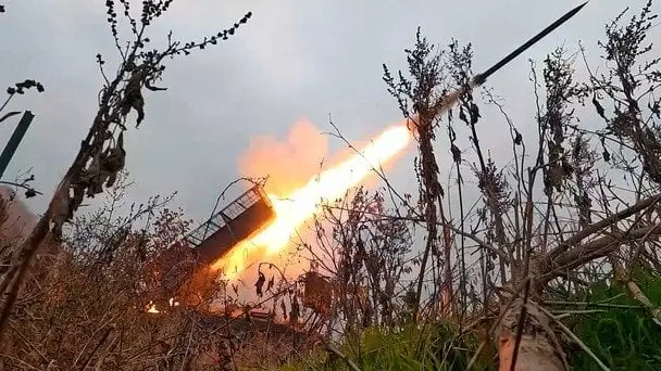 Аналіз наступальних дій російських військ на кількох фронтах