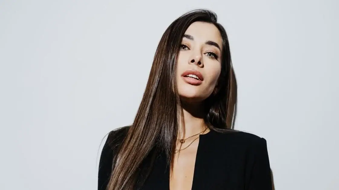 Анна Неплях розповіла, хто подарував їй Porsche
