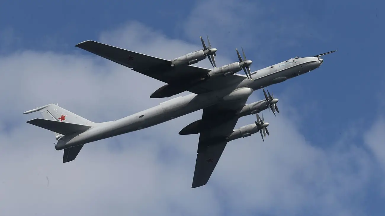 США і Канада підняли винищувачі через російські літаки біля Аляски