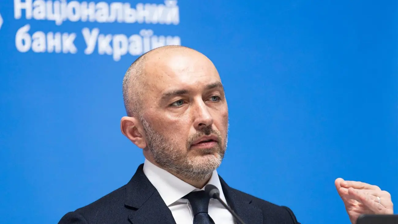 Скандал із затриманням інкасаторів: керівництво НБУ терміново вирушає до Будапешта