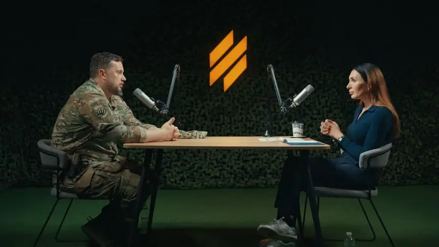 Білецький відповів Лорі Лумер, чи піде в президенти: «До кінця війни я – військовий»