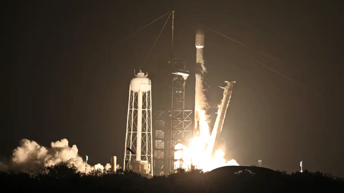 Бум! 4-тонна ракета SpaceX вріжеться в Місяць на швидкості 8748 км/год: уламки можуть розлетітися на 805 км