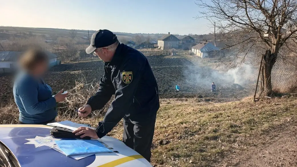 На Івано-Франківщині у 2026 році оштрафували 92 паліїв сухостою