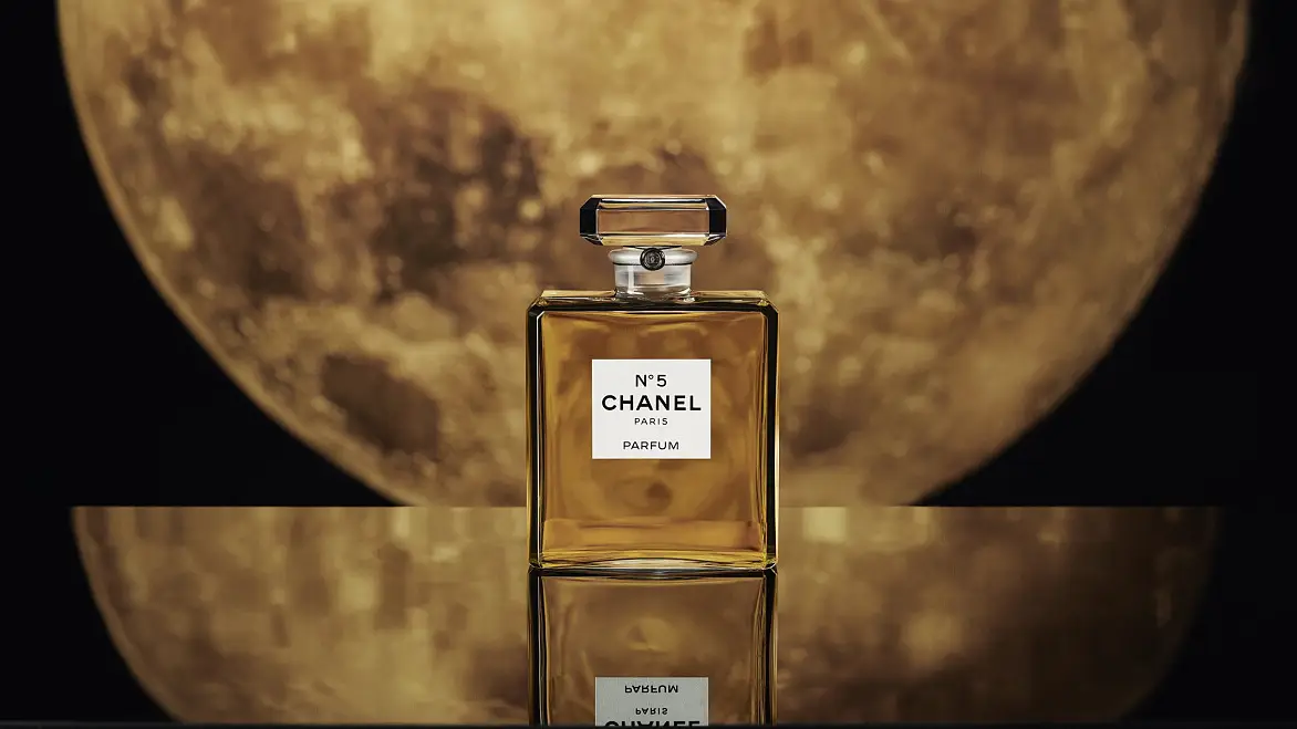 Chanel №5 виповнилося 105 років: як аромат став легендою моди
