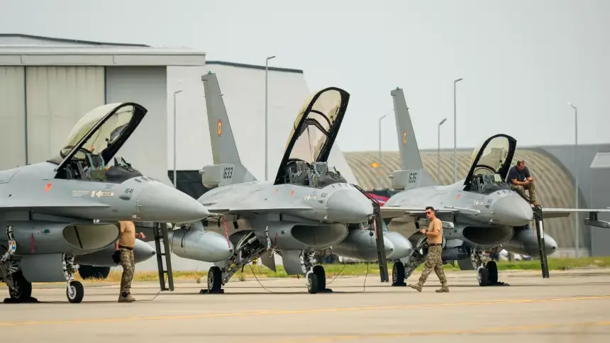 Чий малюк? НАТО збило дрон над Румунією: іспанський F-18 відкрив вогонь о 05:01
