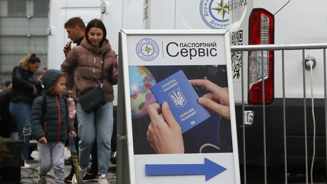 У Лондоні та Варні запис до ДП «Документ» переводять у «Дію» замість черг