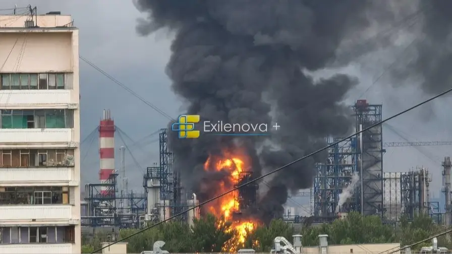Дрони атакували Москву: у столиці рф спалахнув НПЗ