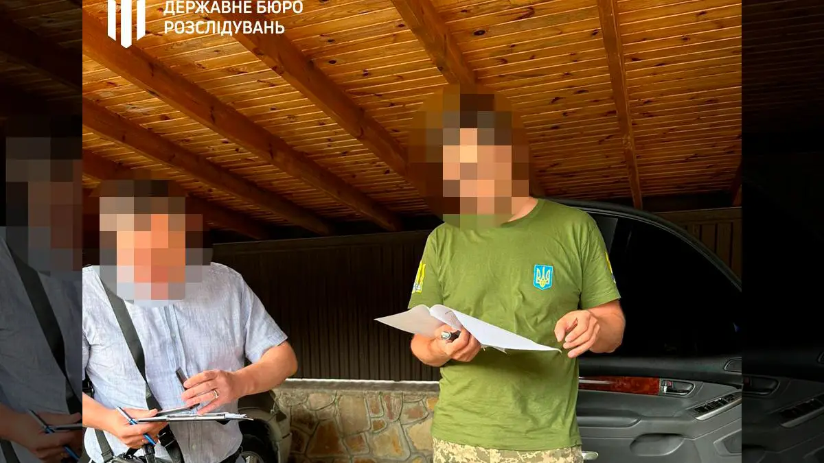 Ексміністру Омеляну загрожує до 10 років: ДБР заявило про ухилення від служби