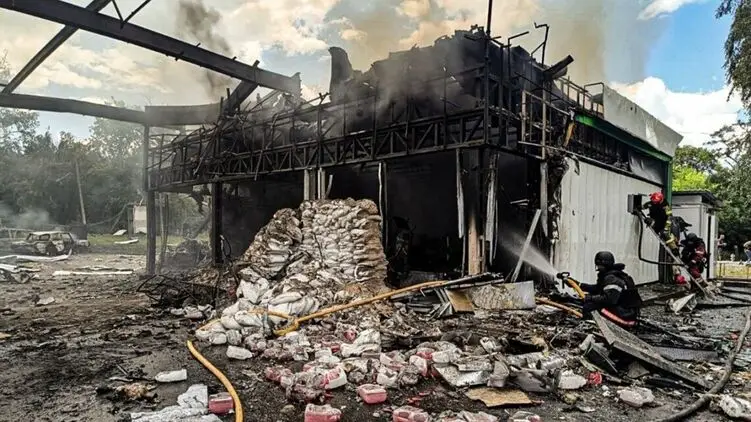 Експерт попередив про ризик подальших ударів по українських АЗС. Все буде погано!