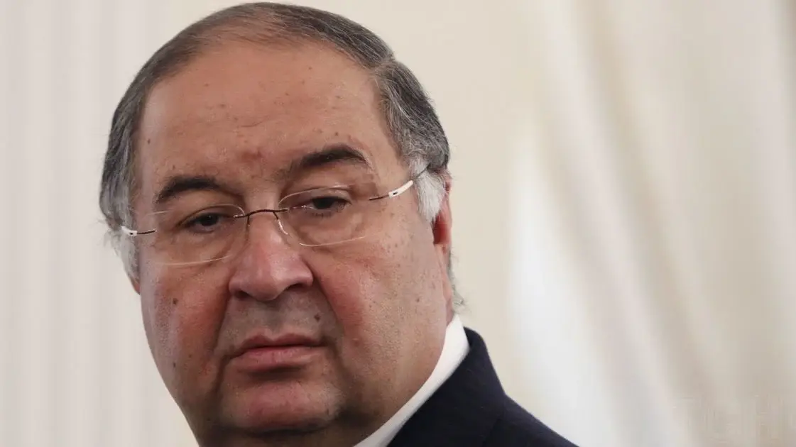 ЕС продлил санкции на 3 года, но исключил Усманова и Фридмана из черного списка