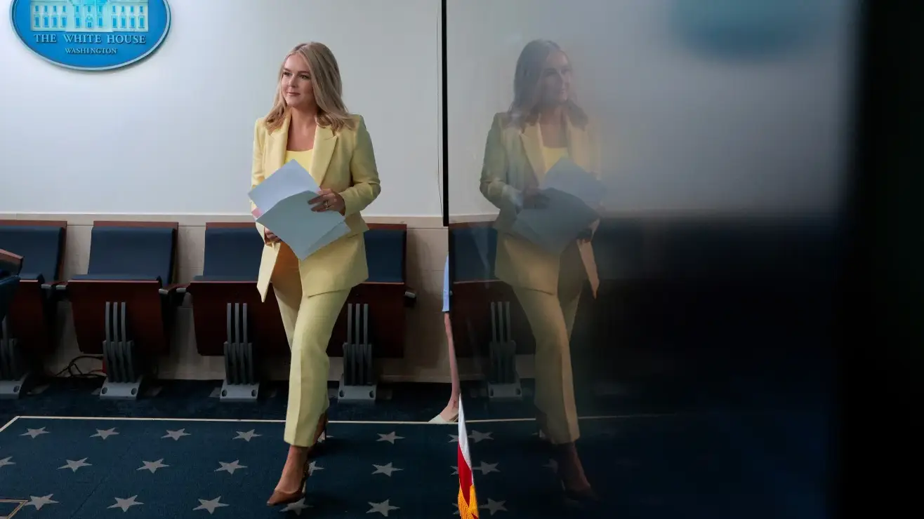 Фото! Приваблива Керолайн Левітт йде з Білого дому: Трамп уже назвав її нову роль