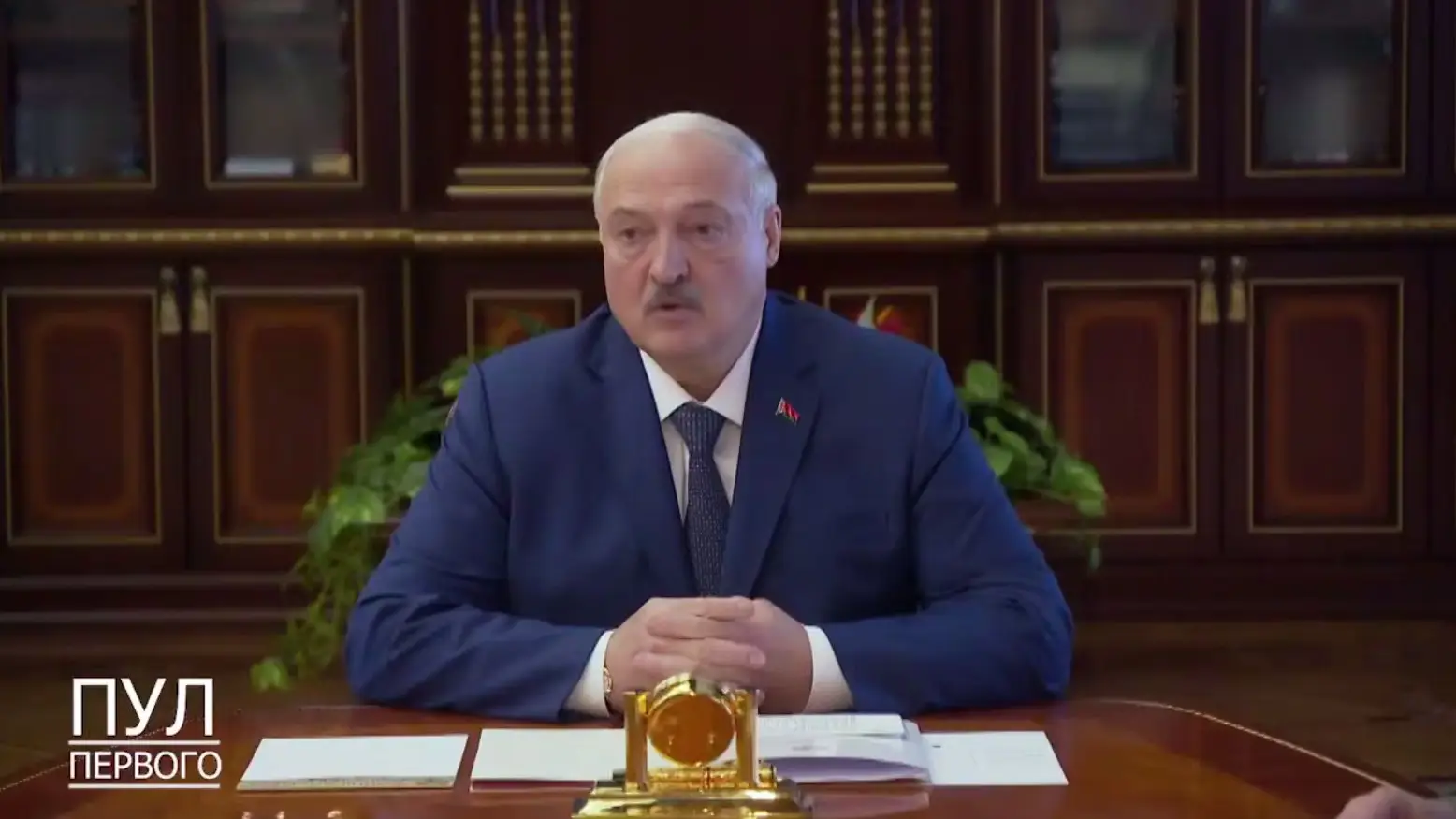 Лукашенко звинуватив Україну після удару по автобусу з дітьми
