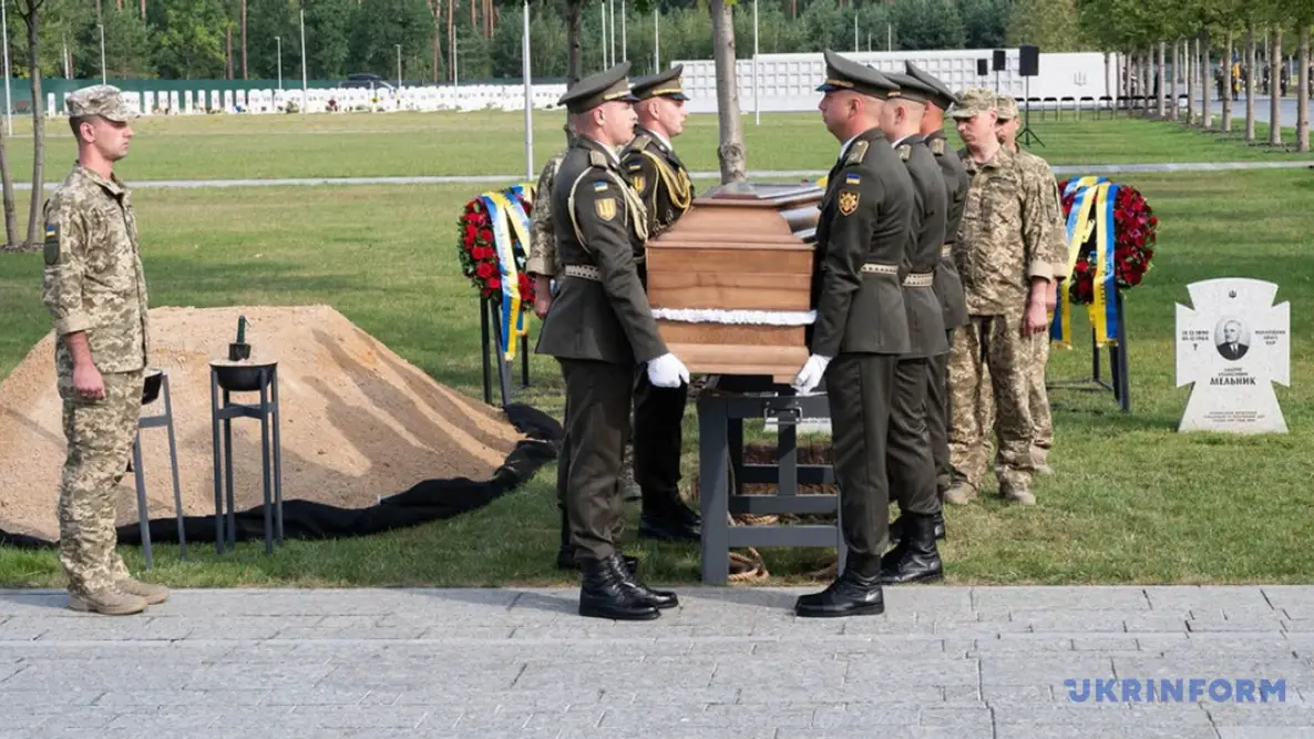 Нарешті! Євгена Коновальця перепоховали в Україні — Зеленський зробив важливу заяву