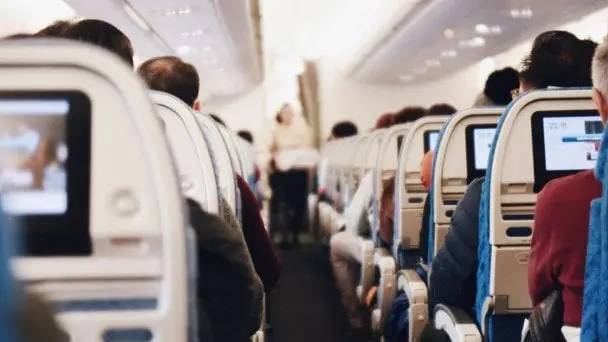 Незвичайне приземлення рейсу easyJet через забутий акумулятор