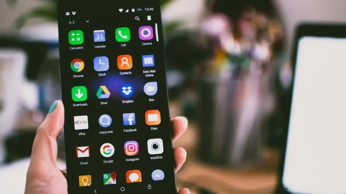 Обережно! Старі iPhone та Android стають легкою здобиччю хакерів: одна помилка відкриває доступ до камери й особистих даних