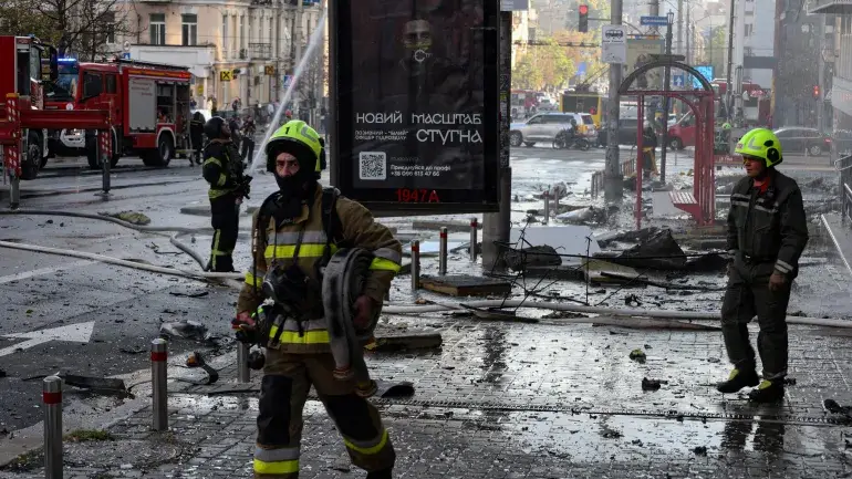РФ атакувала Київ та область: 4 загиблих, серед них дитина, пошкоджена енергосистема
