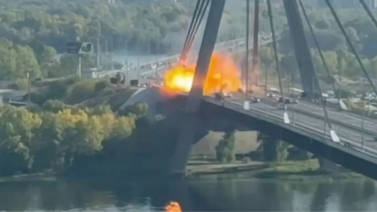 Ще одна атака на Північний міст у Києві