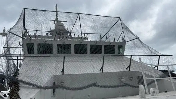 Росіяни намагаються захистити свої кораблі від дронів з допомогою "мангалів"