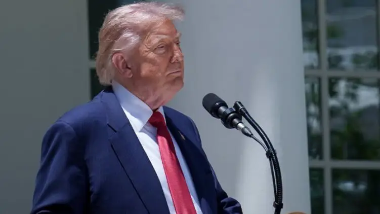 Трамп оголосив повну морську блокаду Ірану та скасував 20% збір в Ормузькій протоці