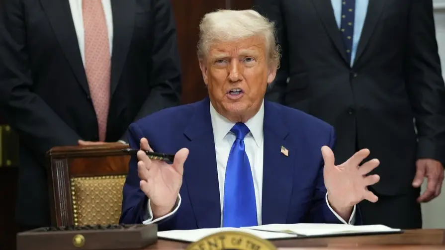 Трамп розповів про плани Путіна щодо НАТО і підписав незвичайний указ