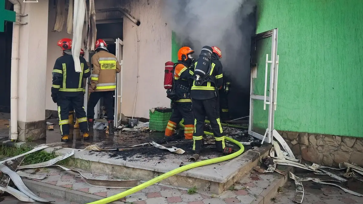 У Львові! В аптеці прогримів вибух і спалахнула пожежа: загинув 23-річний чоловік. ФОТО