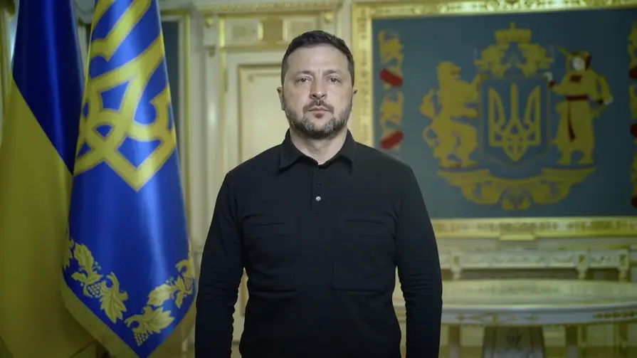 Увага! Зеленський попередив авіакомпанії: «Російське небо стає повністю небезпечним»