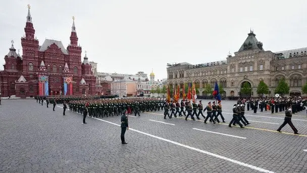 Відгомін істерії в Кремлі: святкування 9 травня під новим соусом