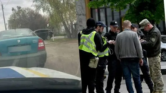 Водія забрали до ТЦК, а авто лишили на дорозі: що робити в такій ситуації