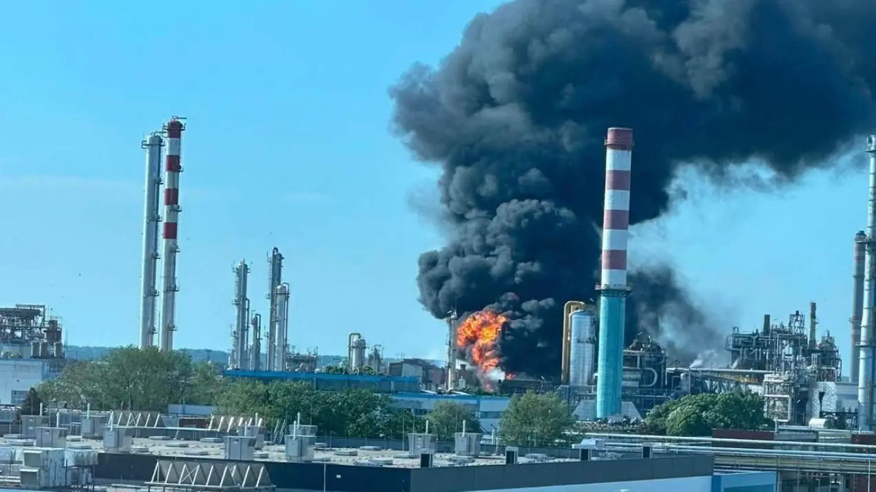 Вибух на заводі MOL у Венгрії: є загиблий після потужного інциденту