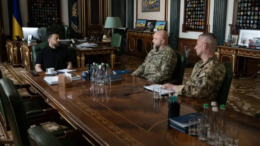 Зеленський третій день збирає військових командирів: Драпатий доповів про 4 області