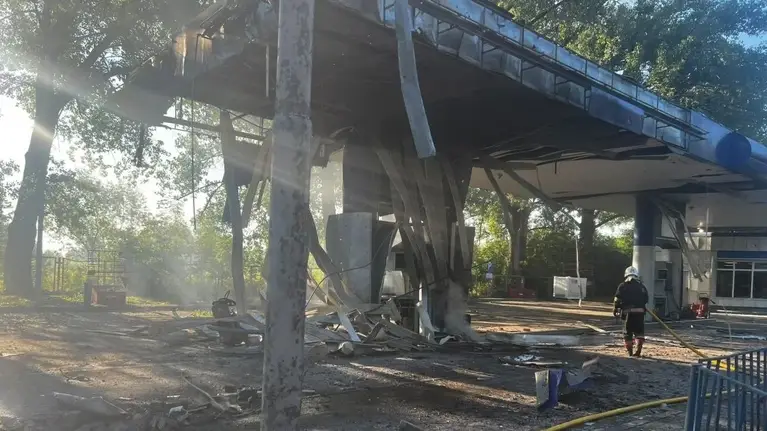 Жах! росія знищила ще одну АЗС: від початку травня втрачено майже 200 заправок