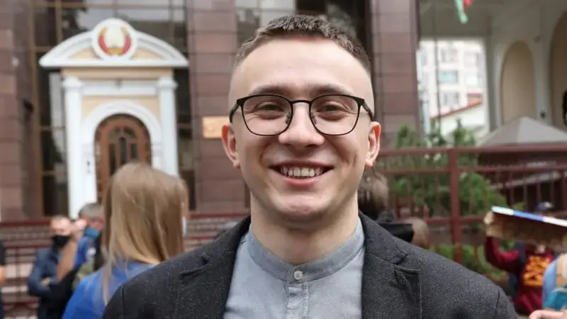  Жахливий скандал із донатами: У фонді Сергія Стерненка не вистачає майже 706 000 000 грн і $600 000 у крипті!