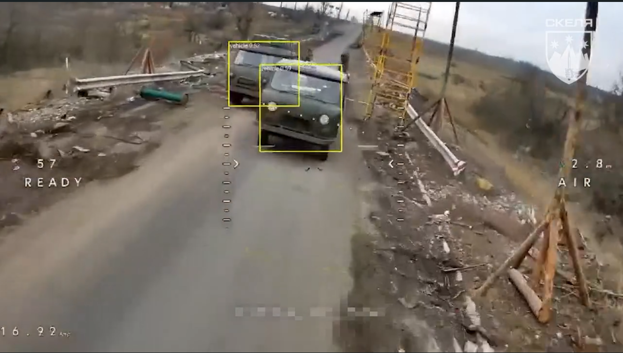 FPV-дрон «Скелі» знищив російський “Т-34” (УАЗ): точний удар по логістиці (ВІДЕО)
