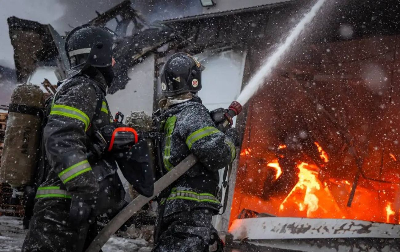 У Саратові та Енгельсі повідомили про найбільшу атаку року: «60 вибухів за два години».