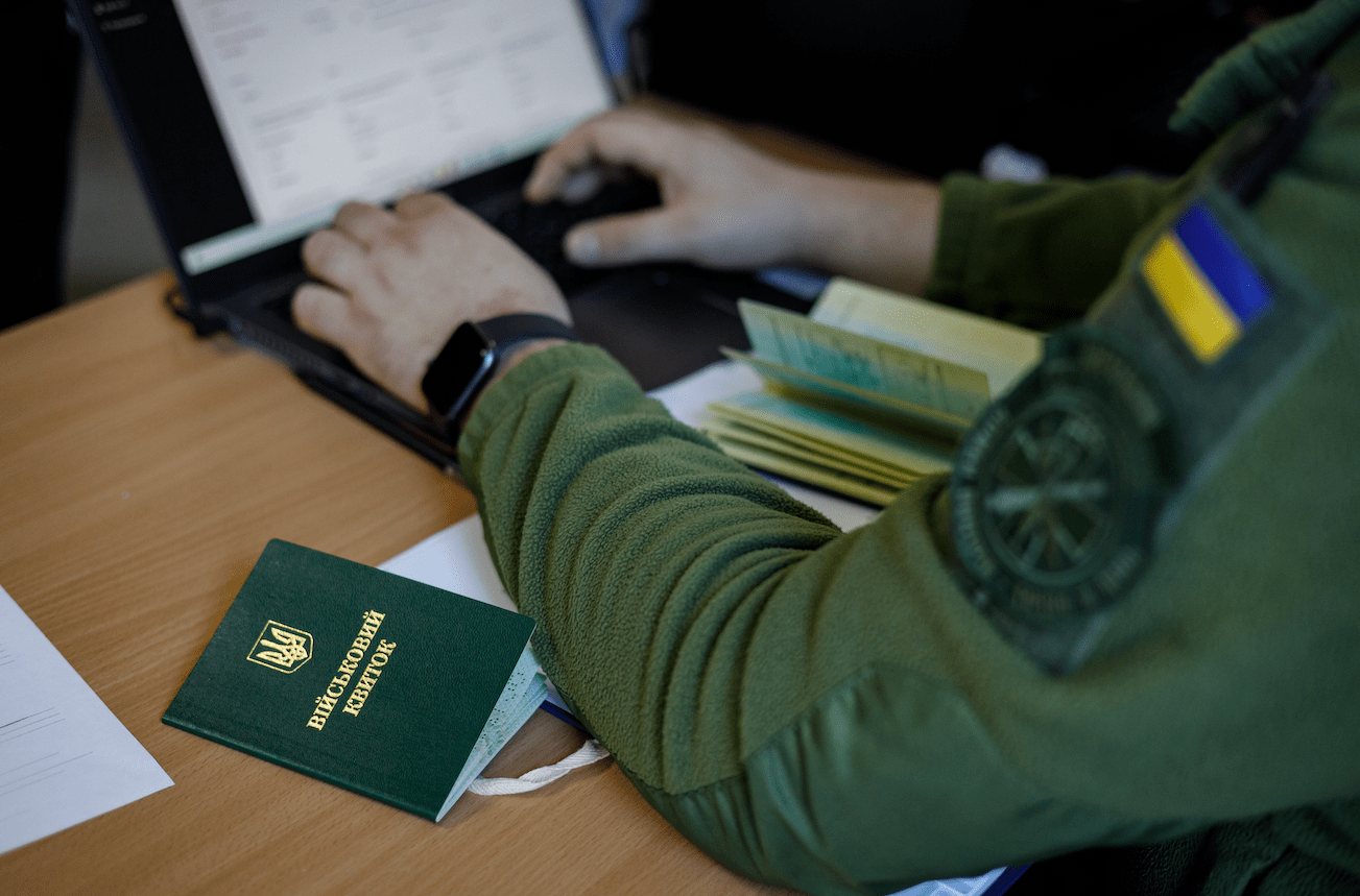 Мобілізація у травні: кому доведеться переоформлювати відстрочку