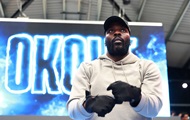 Британський боксер закликав позбавити Усика титулу WBC