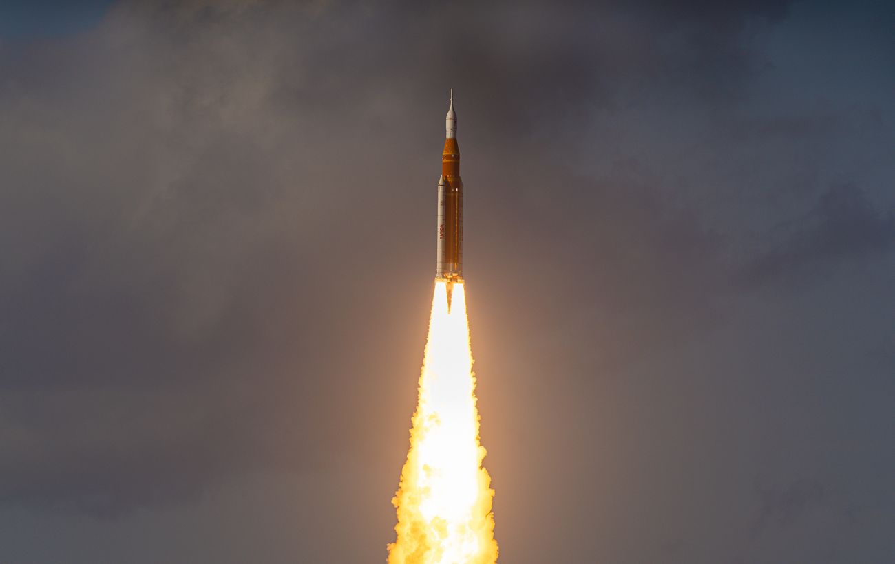 Місія Artemis II зіткнулася з першими труднощами: що сталося під час польоту до Місяця