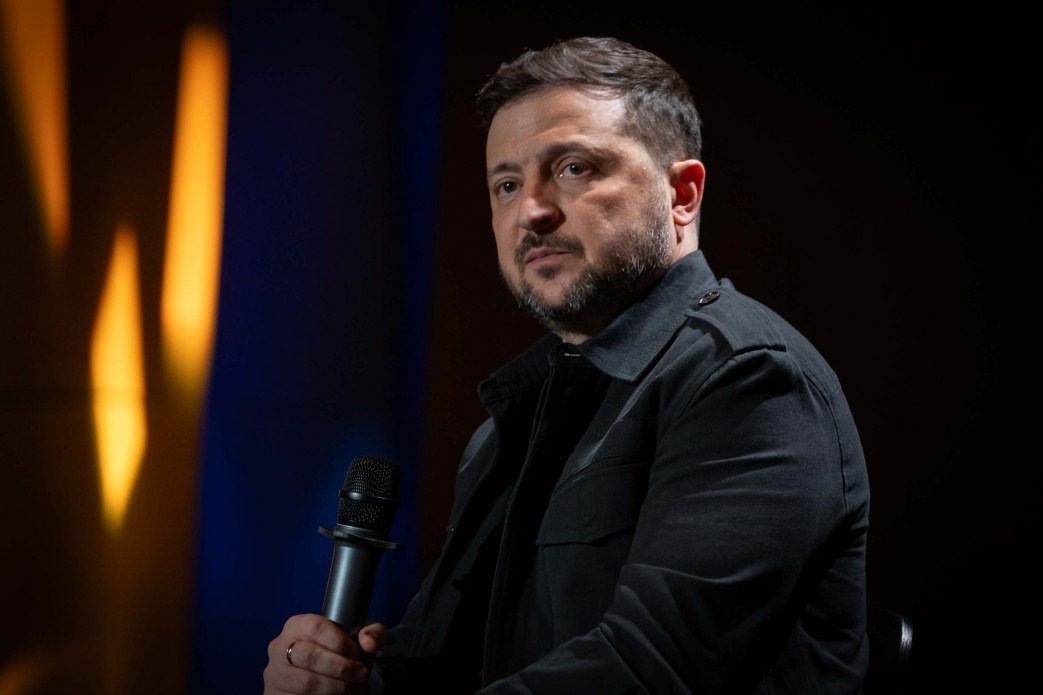 Вихід з Донбасу послабить армію, — Зеленський