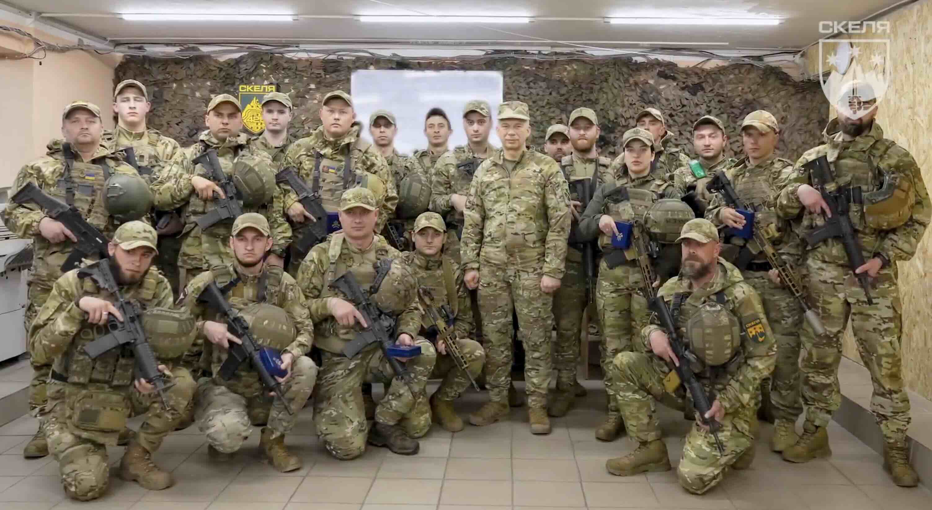 «Ви — гордість нації»: Сирський відзначив бійців 425 ОШП «Скеля»