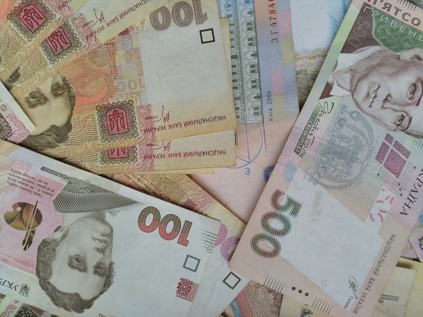 Виплата 1500 грн через «Укрпошту»: як отримати допомогу і що потрібно знати