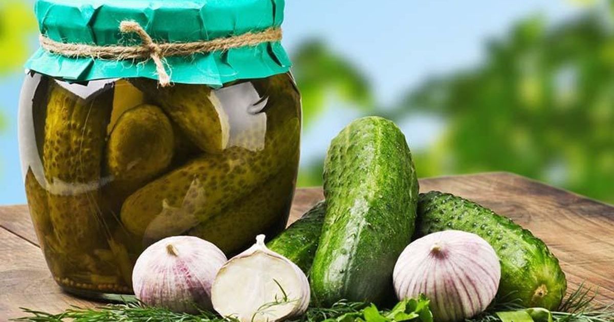 Чим замінити оцет у банках: 7 продуктів для огірків і помідорів