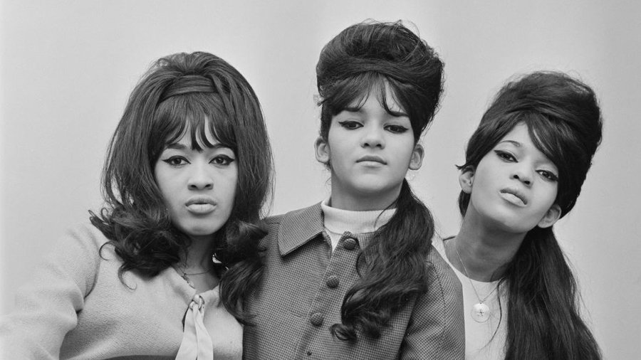 Не стало останньої учасниці The Ronettes Недри Теллі Росс