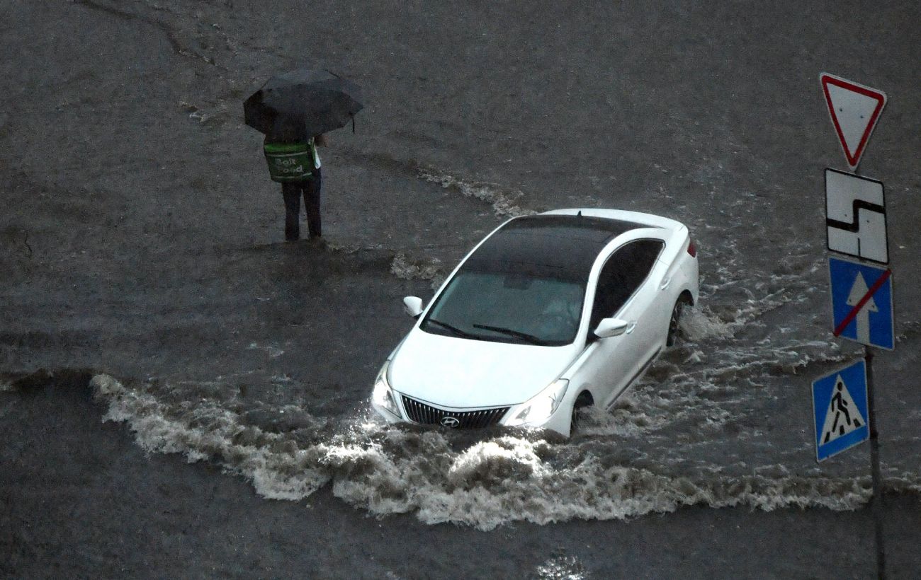 Рівень води в річках піднявся до 2,5 метра: яким регіонам України загрожує підтоплення