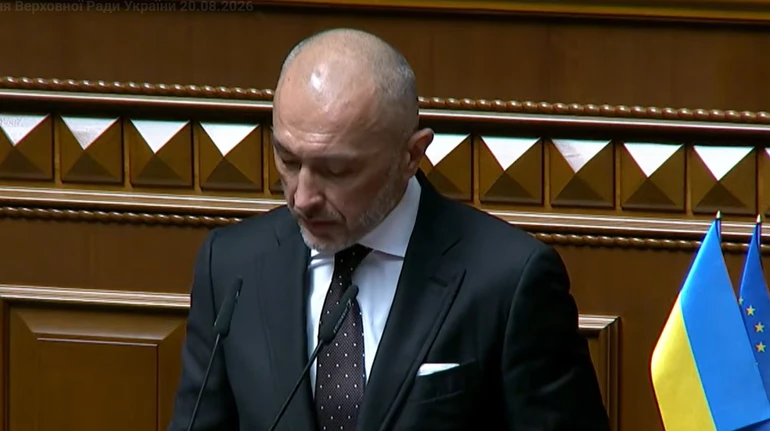 Форест Гамп! НБУ вимагає звільнити Миколу Гладишенка із Сенс Банку після гучної справи НАБУ