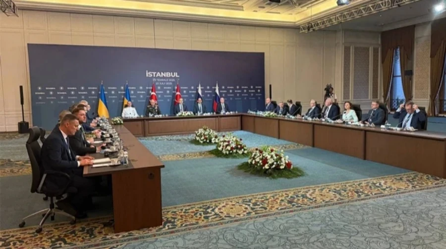 FT: Кремль не планує серйозних переговорів найближчим часом і розраховує на поступки України