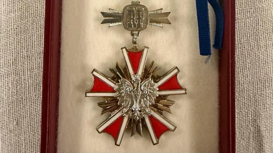 Гройсман повернув Польщі орден на знак солідарності із Зеленським
