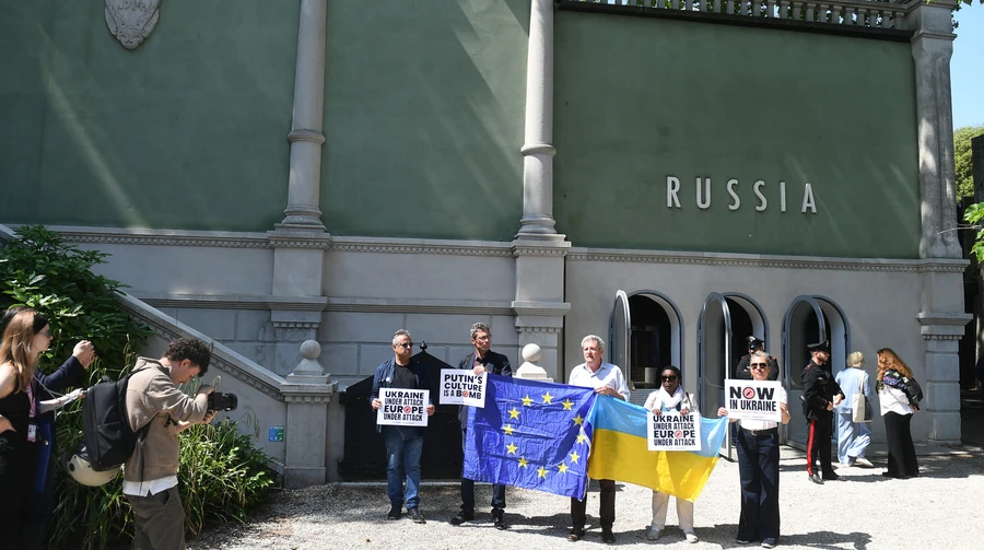 ЄС забрав у Венеційської бієнале €2 мільйони через павільйон росії: «Ці цінності там не поважають»