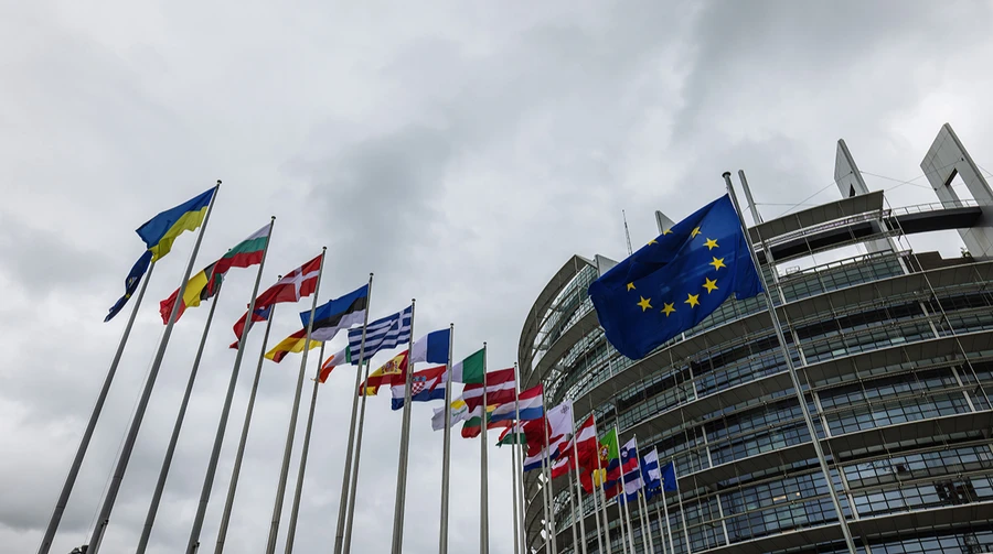 ЄС завдає 21-го удару по росії: Греція погодила компроміс, санкції затвердять уже 23 липня
